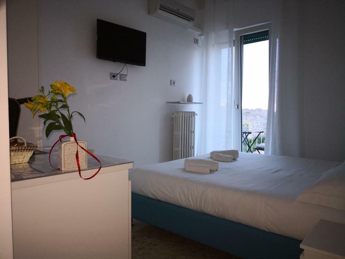 Dimore Pietrapenta Apartments, Suites & Rooms - Via Lucana 223, Via Piave 23, Via Chiancalata 16 マテーラ エクステリア 写真